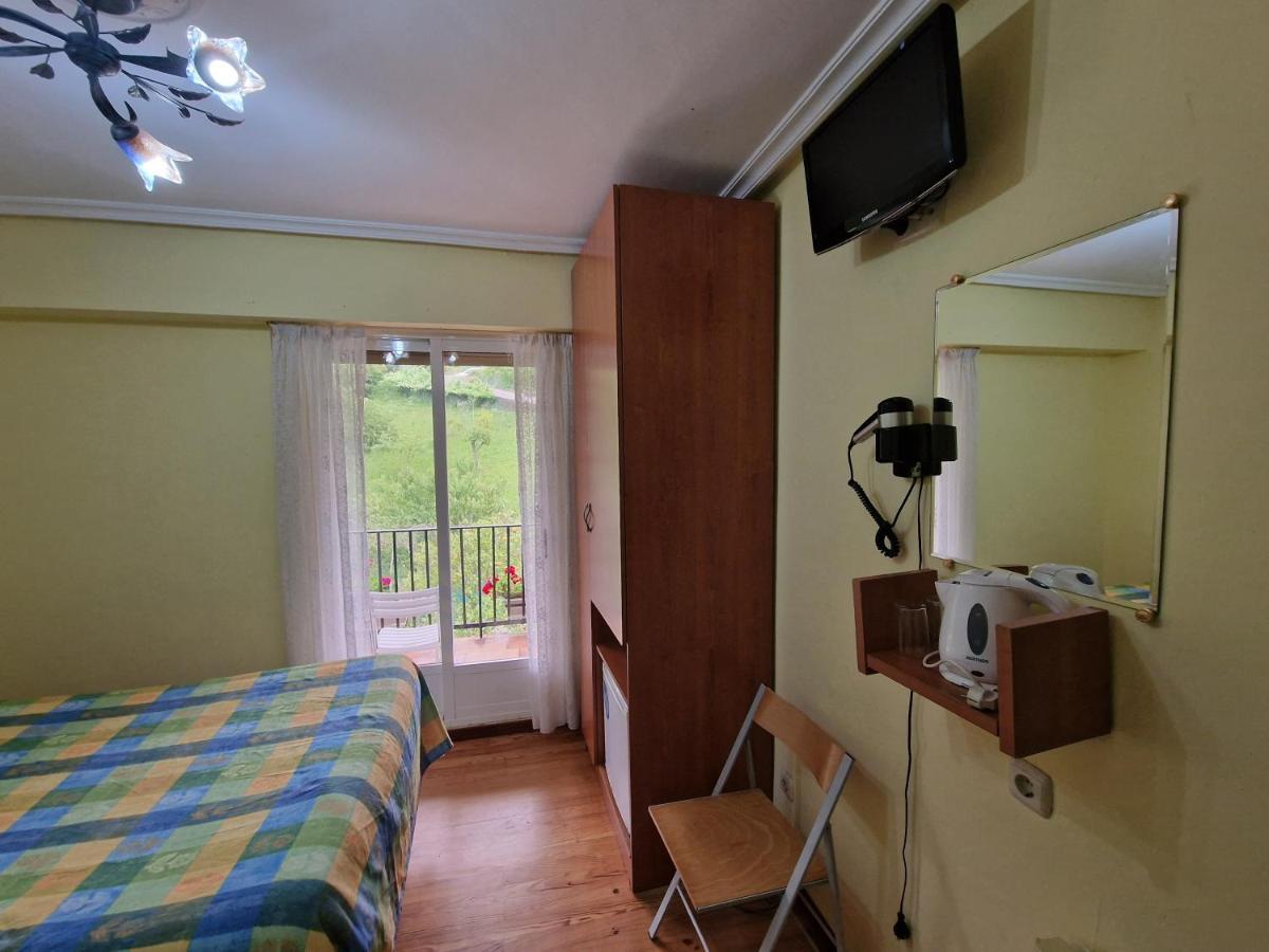 Pension Tximistarri Сан-Себастьян Екстер'єр фото